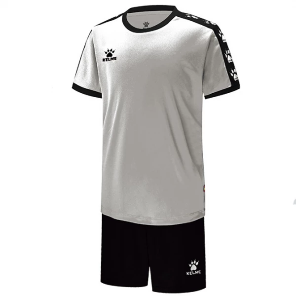 Комплект футбольної форми COLLEGUE біло-чорний к/р дитячий