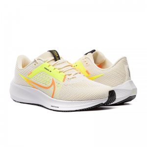 Кросівки бігові Nike Pegasus 40 DV3853-101