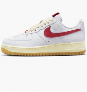 Кросівки Nike WMNS AIR FORCE 1 07