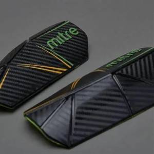 Щитки Mitre Delta Slip