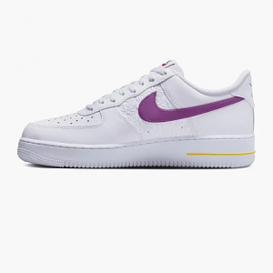 Кросівки Nike Air Force 1 '07 Bold Berry