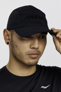 Бейсболка Saucony OUTPACE HAT