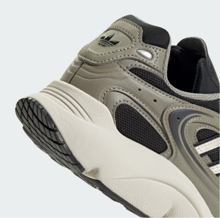 Женские кроссовки Adidas Ozmillen JH7592_image_4