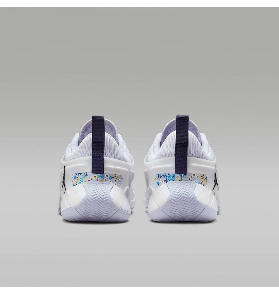 Кроссовки женские Air Jordan Heir FZ2471-004_image_9