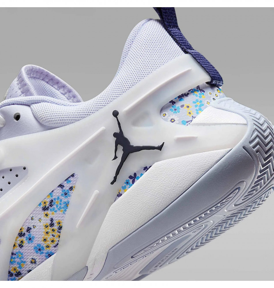 Кроссовки женские Air Jordan Heir FZ2471-004_image_7