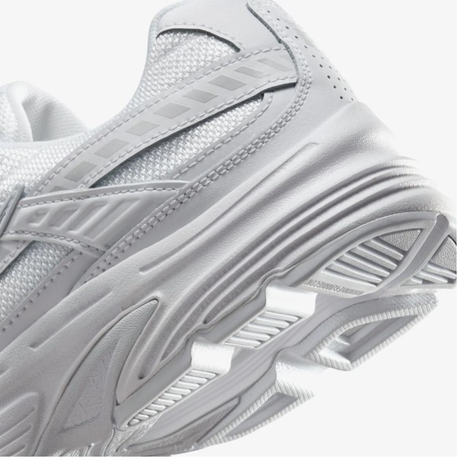 Женские кроссовки Nike Initiator 394053-100_image_6