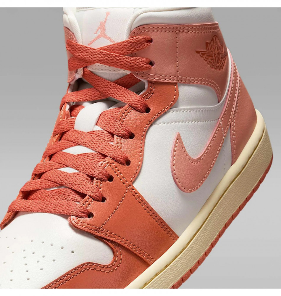Жіночі кросівки Nike Air Jordan 1 Mid BQ6472-180_image_5
