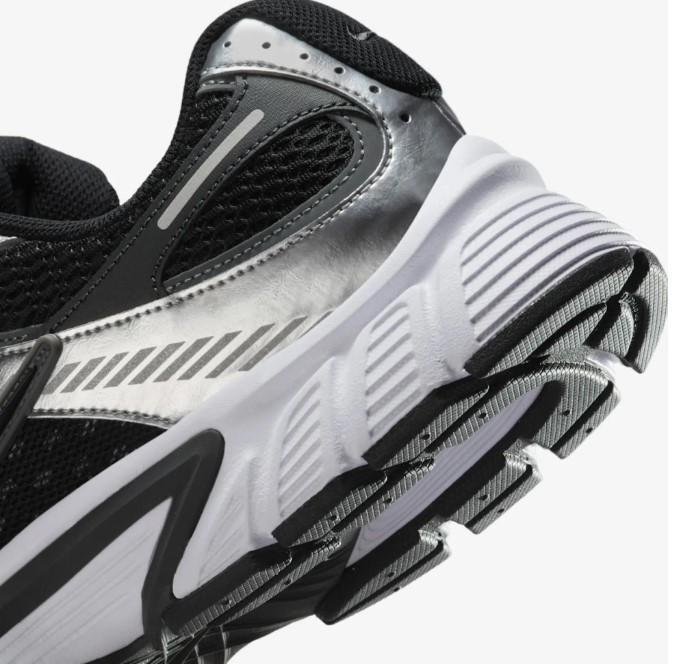 Мужские кроссовки Nike V5 Rnr HJ5228-004_image_7