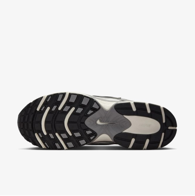 Чоловічі кросівки Nike V5 Rnr HJ5228-009_image_4