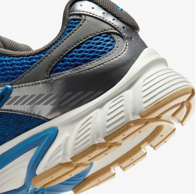Мужские кроссовки Nike V5 Rnr HJ5228-401_image_5
