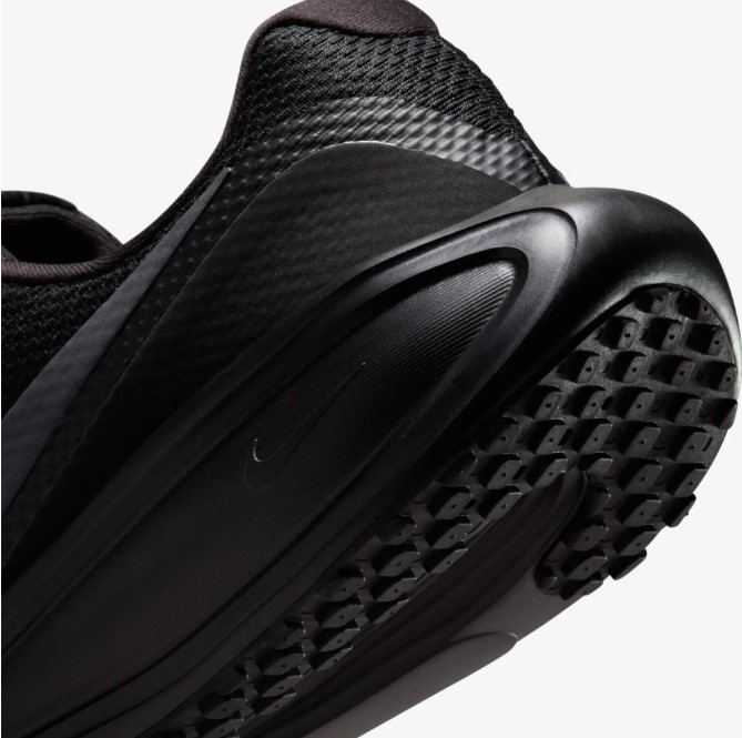 Мужские кроссовки Nike Revolution 8 HJ9198-002_image_5