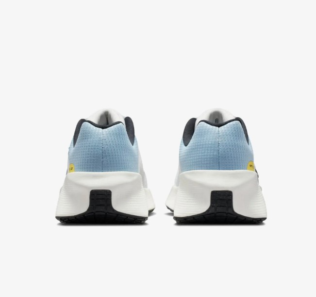 Женские кроссовки Nike W Metro Tek HQ2312-102_image_4