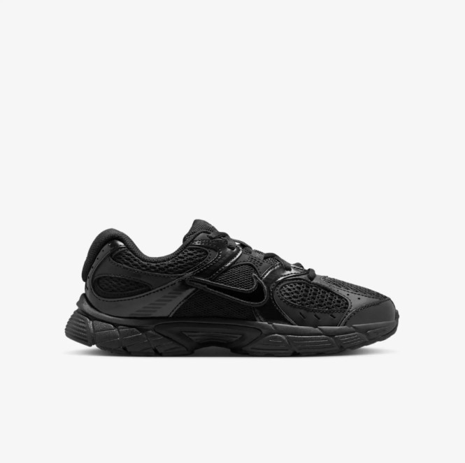 Дитячі кросівки Nike V5 Rnr HQ6411-002_image_19