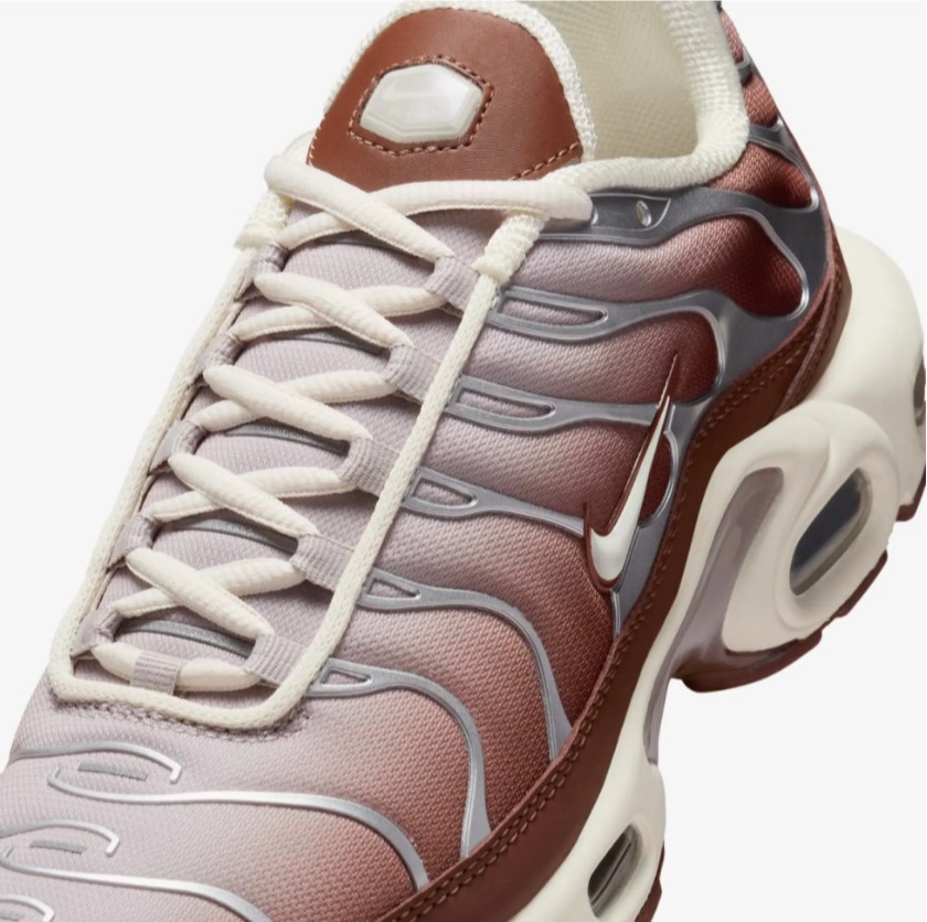 Женские кроссовки Nike Wmns Air Max Plus Dark Pony II7637-200_image_4