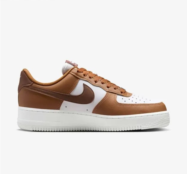 Кросівки жіночі Nike Air Force 1 07 IM6364-200