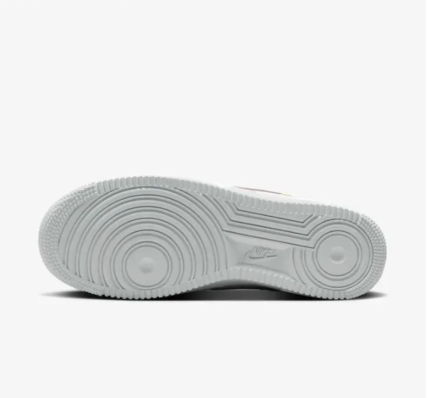 Кроссовки женские Nike Air Force 1 07 IM6364-200_image_6