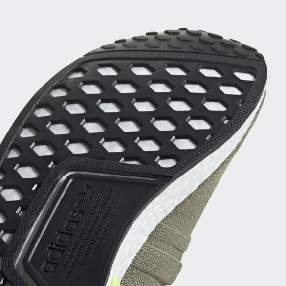 Мужские кроссовки Adidas NMD_R1 BD7750_image_4