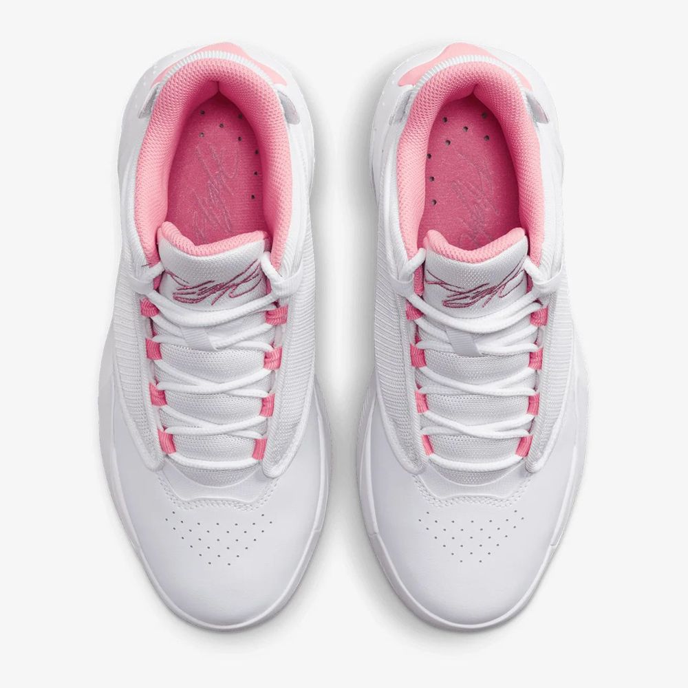 Женские кроссовки Jordan Max Aura 4 DQ8404-116_image_3