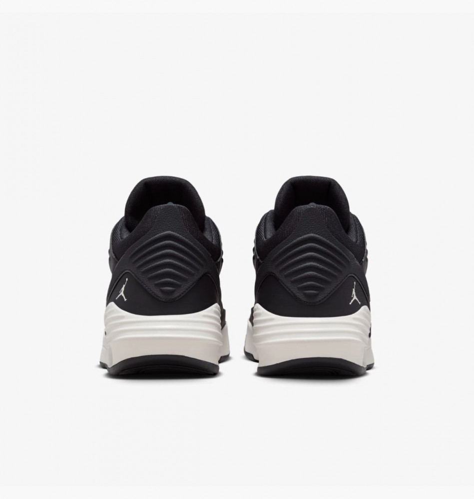 Кроссовки мужские Air Jordan Max Aura 5 DZ4353-010_image_5