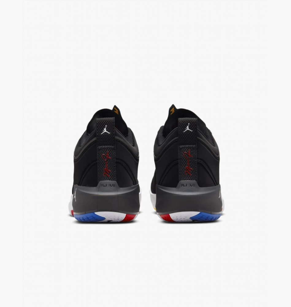 Кроссовки унисекс Air Jordan Air Xxxvii Low DQ4122-061_image_5