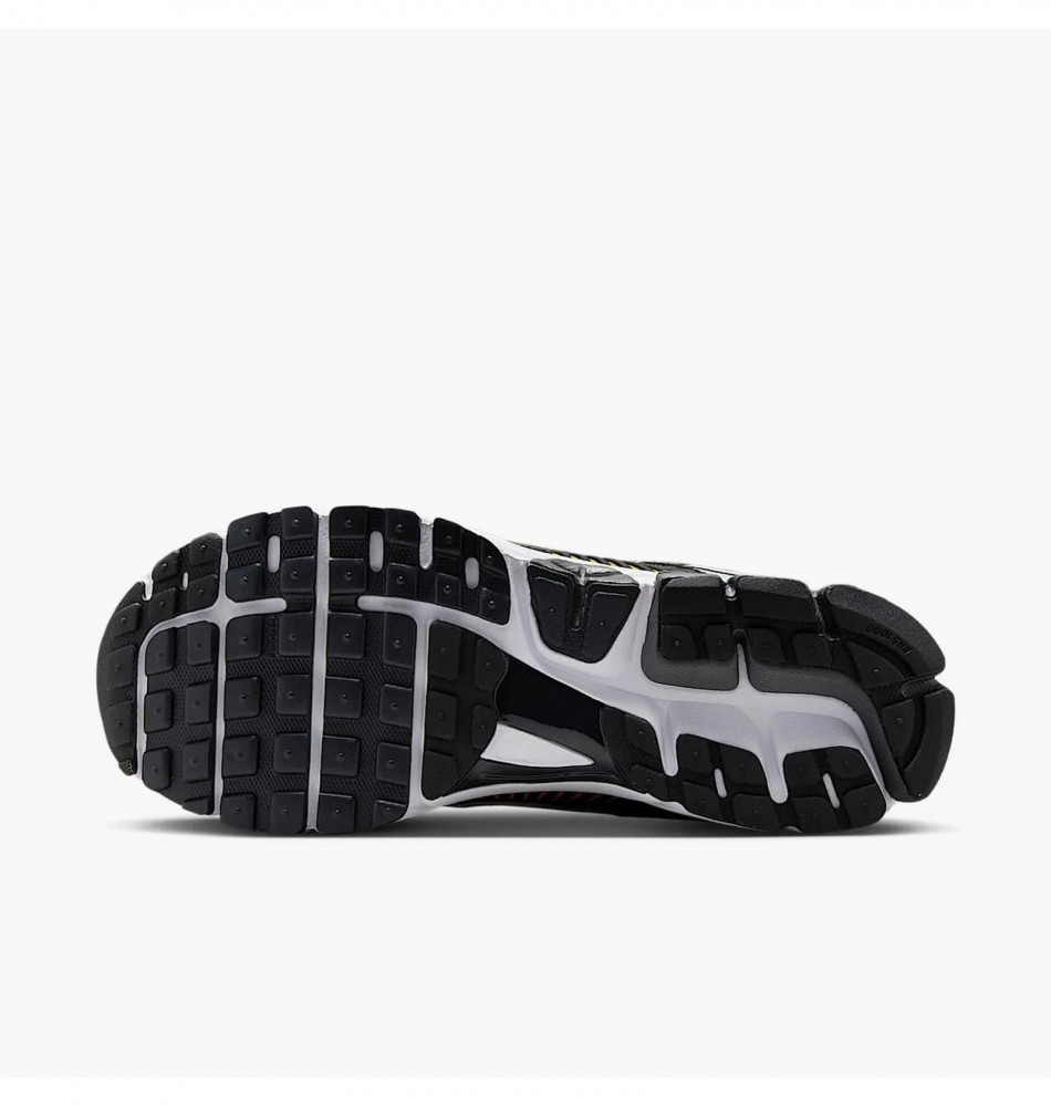Кросівки чоловічі Nike Zoom Vomero 5 IF6211-700_image_4