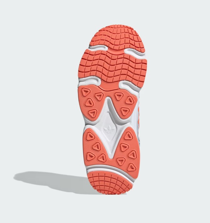 Женские кроссовки Adidas Ozmillen JH5642_image_7
