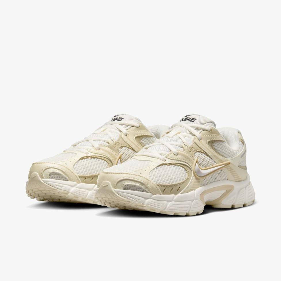 Женские кроссовки NIKE W V5 RNR SE IO0464-101_image_5