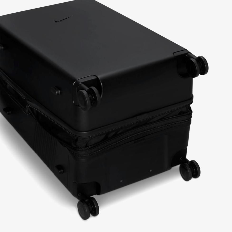 Чемодан NIKE NK 29IN HARDSHELL LUGGAGE HV8586-010_image_5