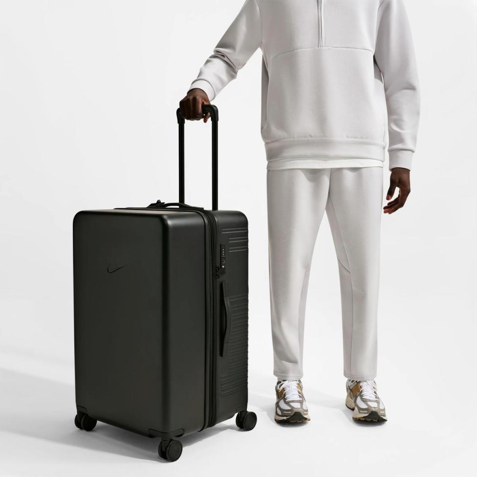 Чемодан NIKE NK 29IN HARDSHELL LUGGAGE HV8586-010_image_11