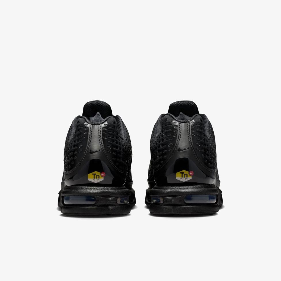 Чоловічі кросівки NIKE AIR MAX PLUS VII HQ2197-001_image_6
