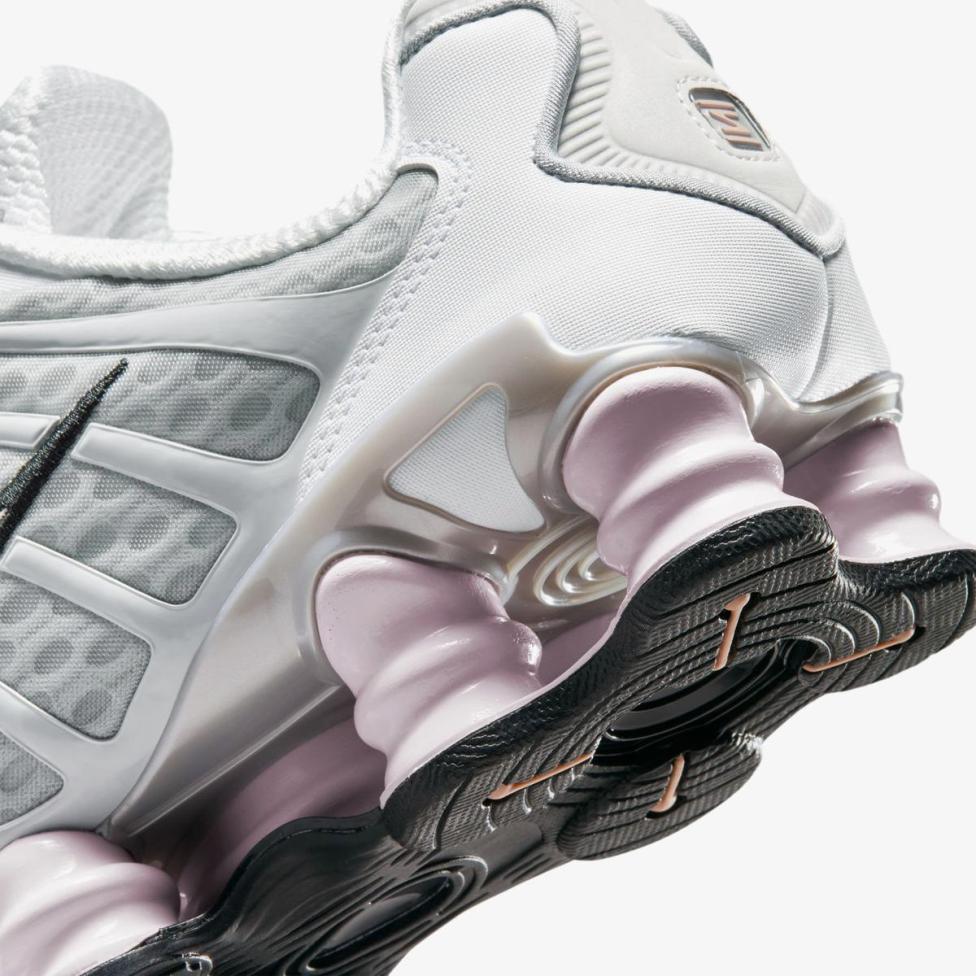Жіночі кросівки NIKE W SHOX TL IU7553-054_image_8