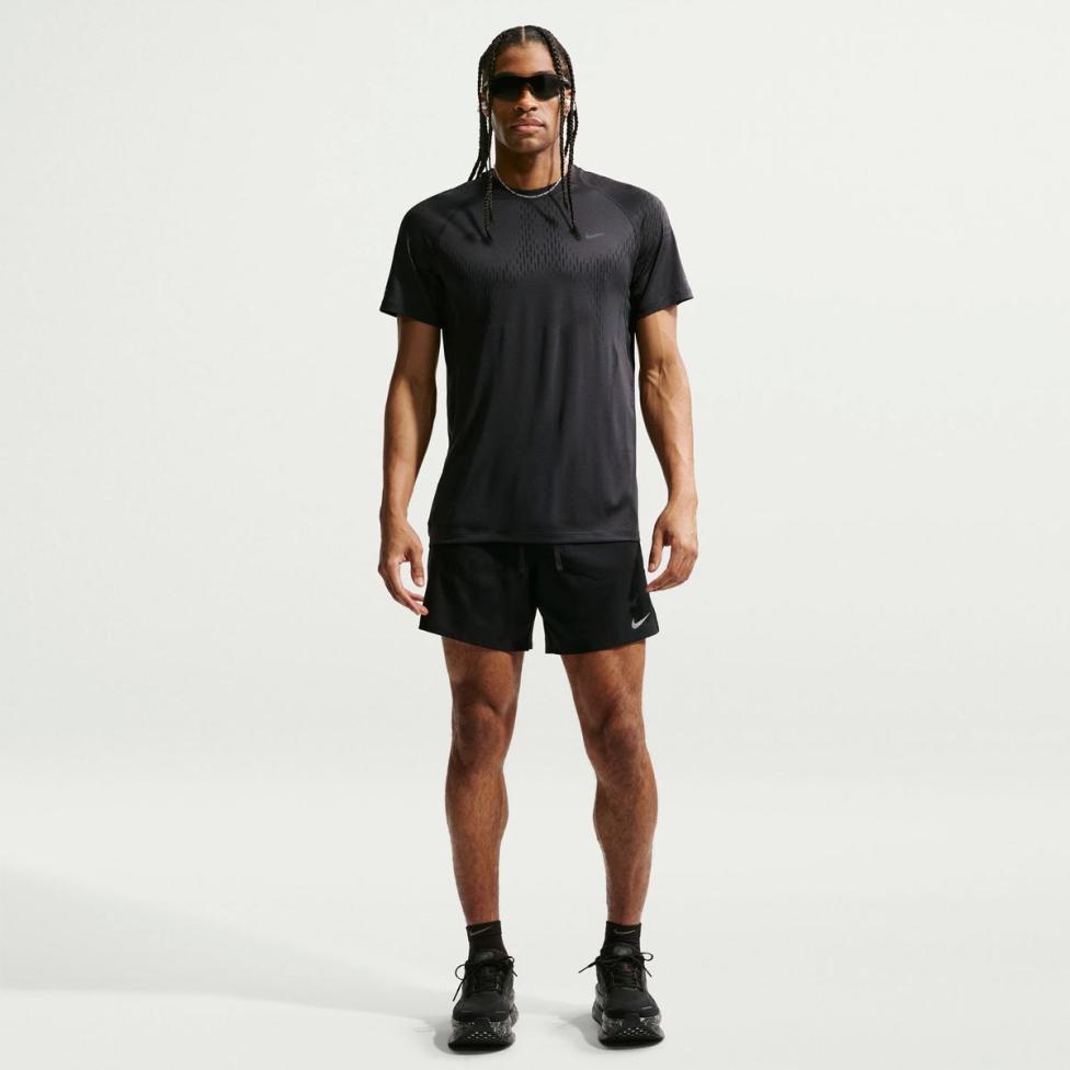Чоловіча футболка NIKE M NK DFADV STRIDE NVLTY SS TOP IF2088-010_image_4
