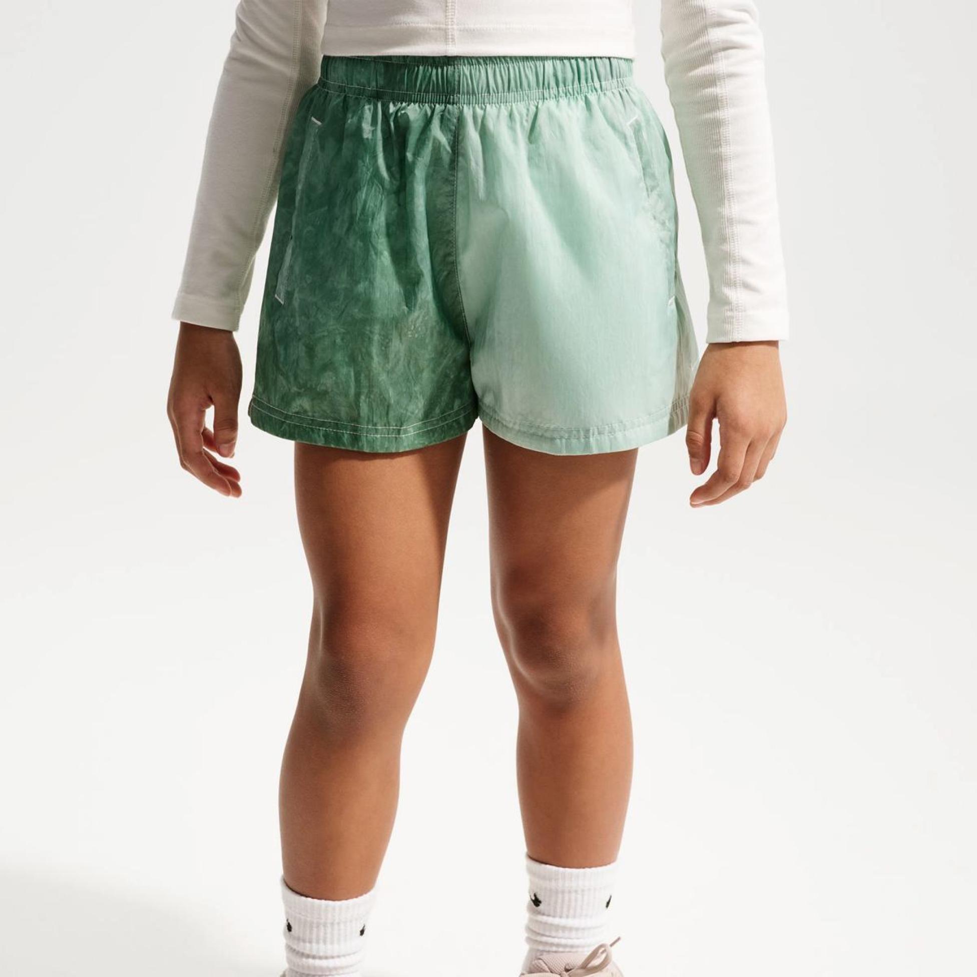 Жіночі шорти NIKE G NSW CLUB WVN SHORT GFX IF1732-394