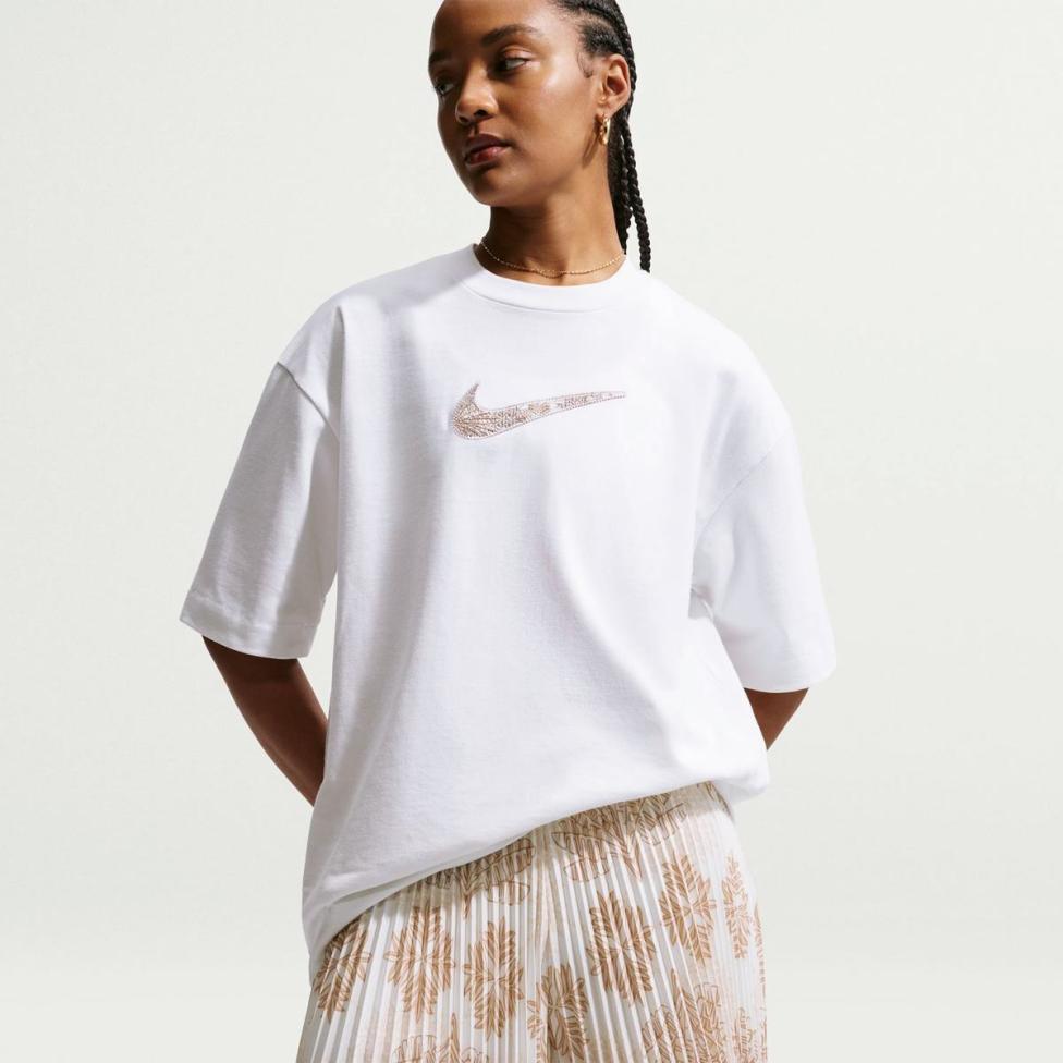 Женские шорты NIKE W NSW NOC MR 3IN SHORT IF0538-121_image_3
