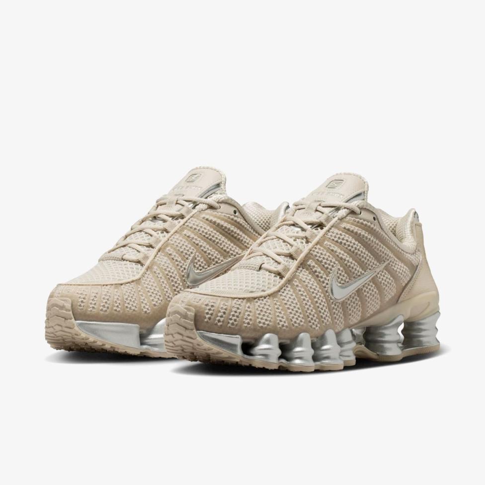 Жіночі кросівки NIKE W SHOX TL IH2559-200_image_5