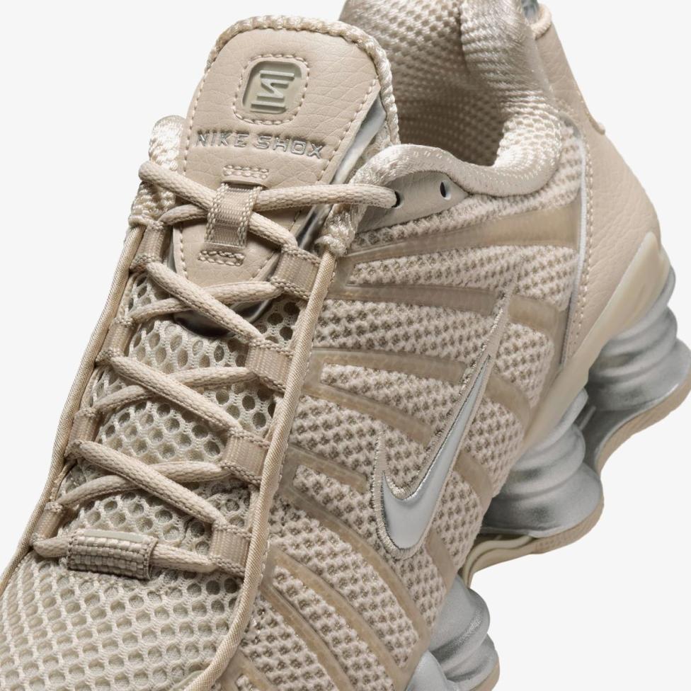 Жіночі кросівки NIKE W SHOX TL IH2559-200_image_7