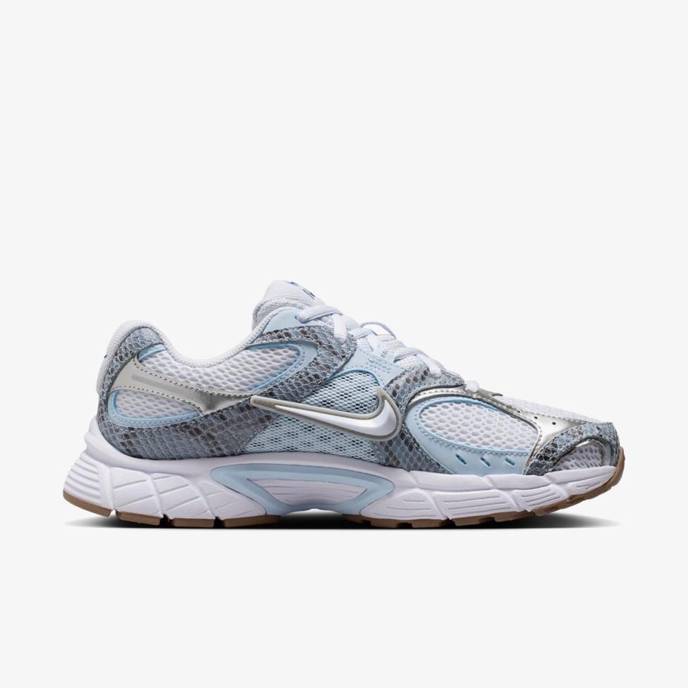 Женские кроссовки NIKE W V5 RNR PRM IR1381-001_image_3