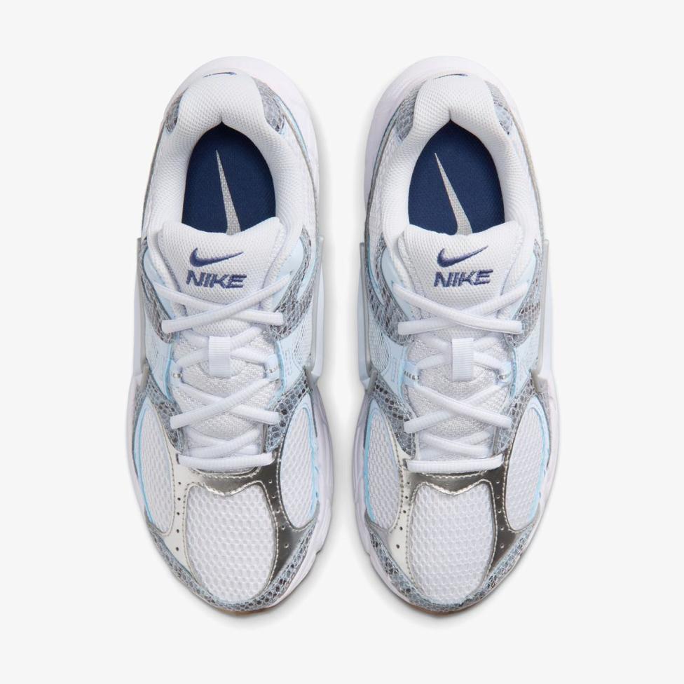 Женские кроссовки NIKE W V5 RNR PRM IR1381-001_image_4
