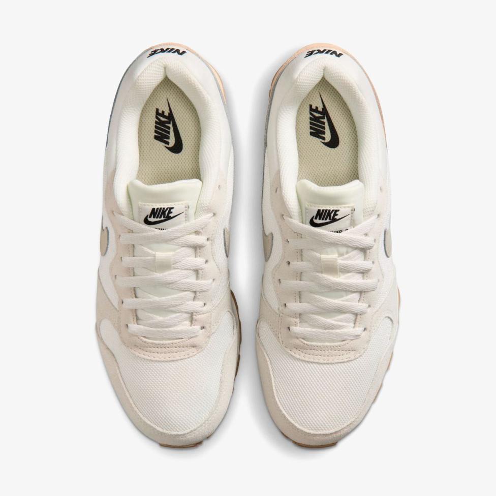 Женские кроссовки NIKE WMNS MD RUNNER 2 SE IR1378-100_image_4