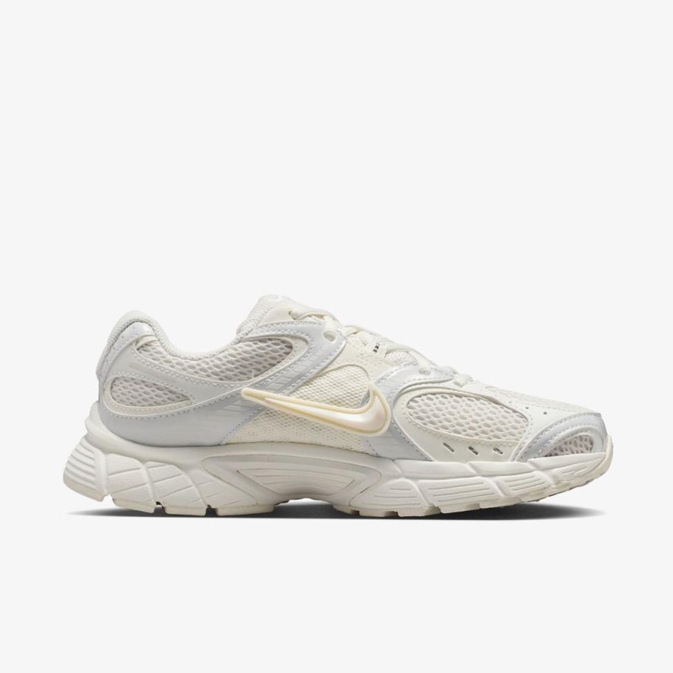 Женские кроссовки NIKE W V5 RNR IQ0276-030_image_3