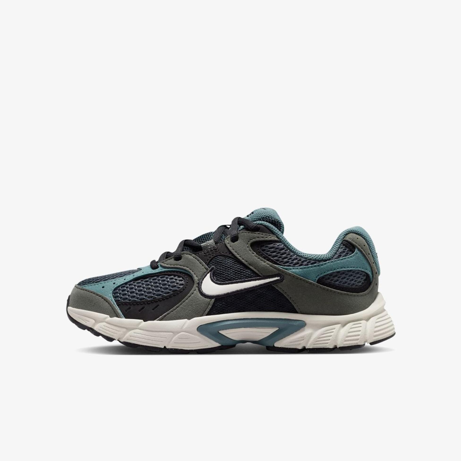 Дитячі кросівки NIKE V5 RNR SUEDE (GS) IO1644-003_image_9