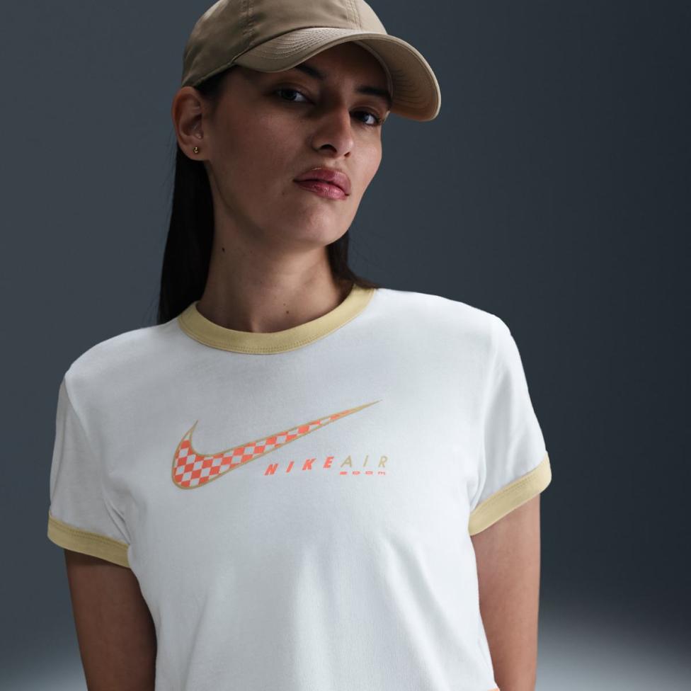 Женская футболка NIKE W NSW CLUB SS TEE MOTO RGR HQ1707-100_image_4