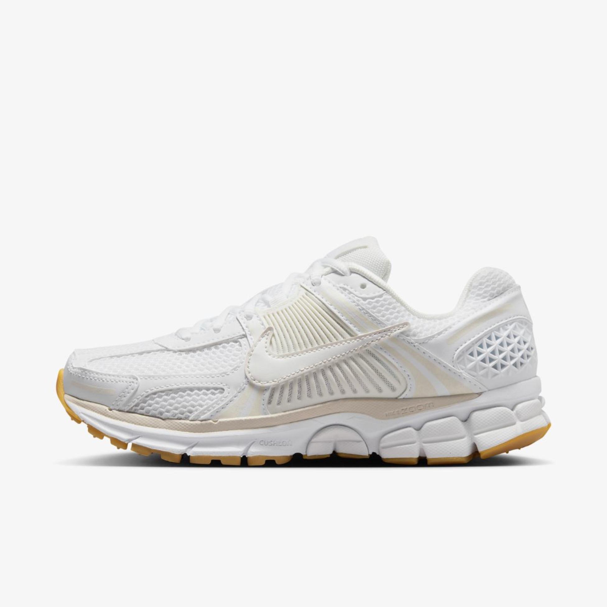 Женские кроссовки NIKE W ZOOM VOMERO 5 FJ2028-104_image_14