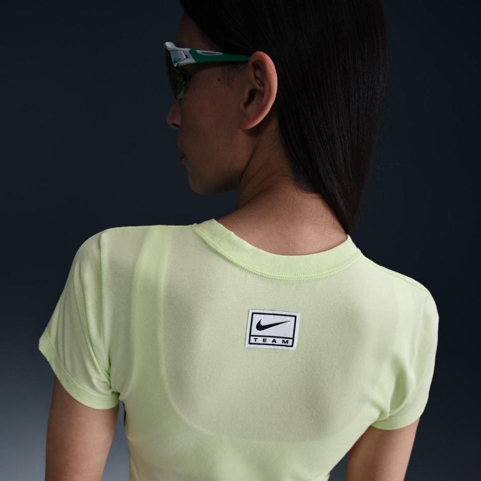 Женская футболка NIKE W NSW SLIM CROP TEE STREET HQ1709-360_image_5
