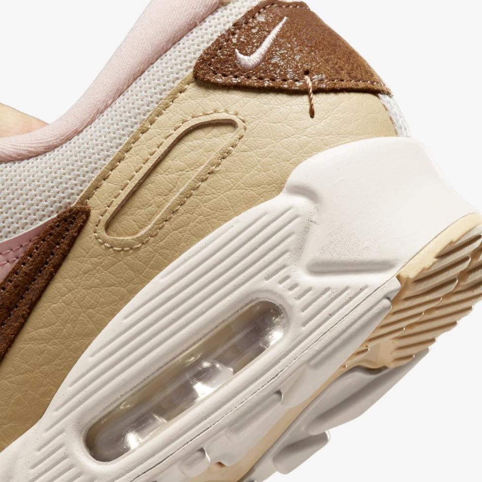 Женские кроссовки NIKE WMNS AIR MAX 90 FUTURA DZ4704-100_image_8
