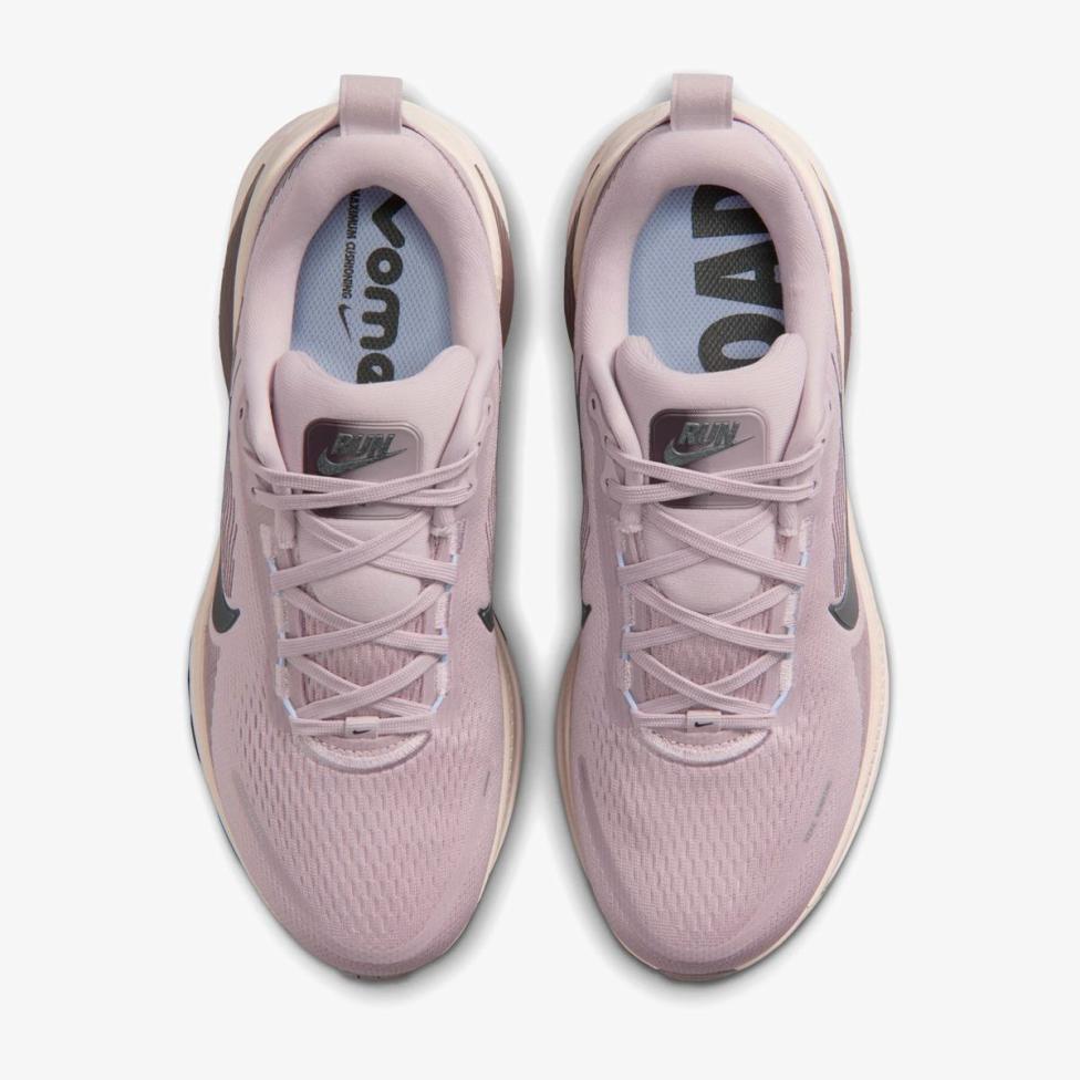 Женские кроссовки NIKE W VOMERO 18 HM6804-607_image_4