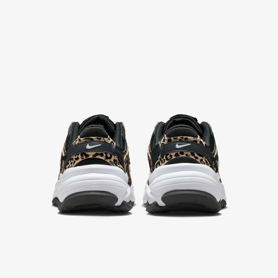 Жіночі кросівки NIKE W AL8 HV6175-001_image_6