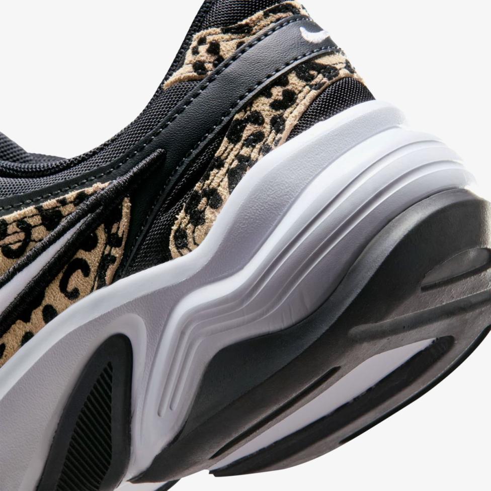 Жіночі кросівки NIKE W AL8 HV6175-001_image_8