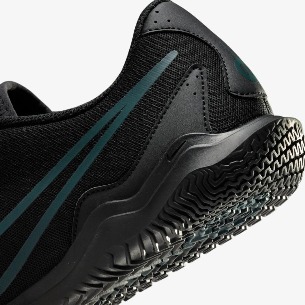 Мужские бутсы NIKE LEGEND 10 CLUB IC DV4343-002_image_8