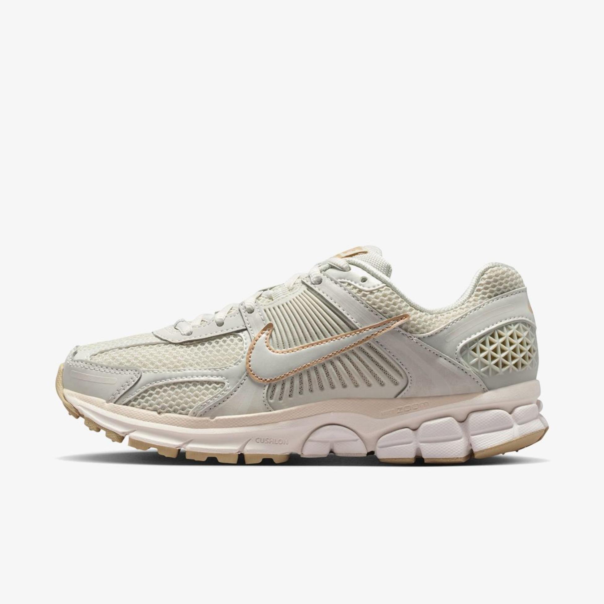 Женские кроссовки NIKE ZOOM VOMERO 5 IB8929-003_image_8